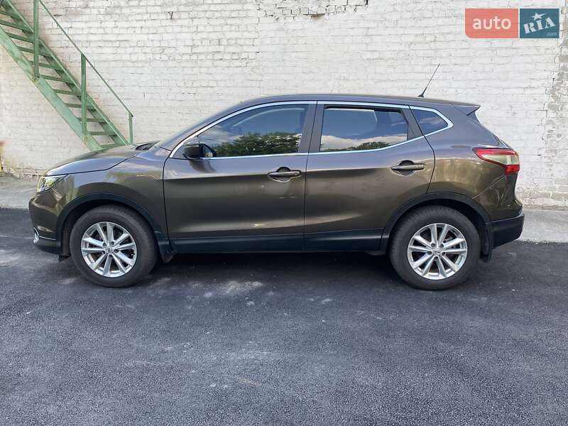 Внедорожник / Кроссовер Nissan Qashqai 2017 в Днепре