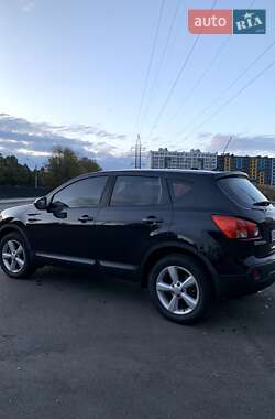 Внедорожник / Кроссовер Nissan Qashqai 2007 в 