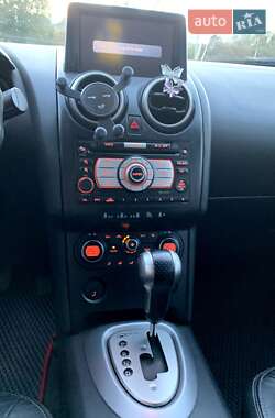 Внедорожник / Кроссовер Nissan Qashqai 2007 в 