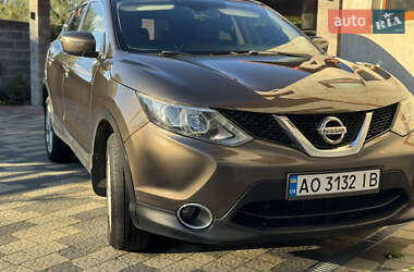 Позашляховик / Кросовер Nissan Qashqai 2017 в Мукачевому