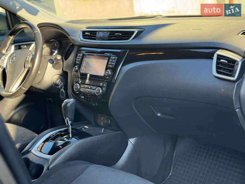 Внедорожник / Кроссовер Nissan Qashqai 2017 в Мукачево