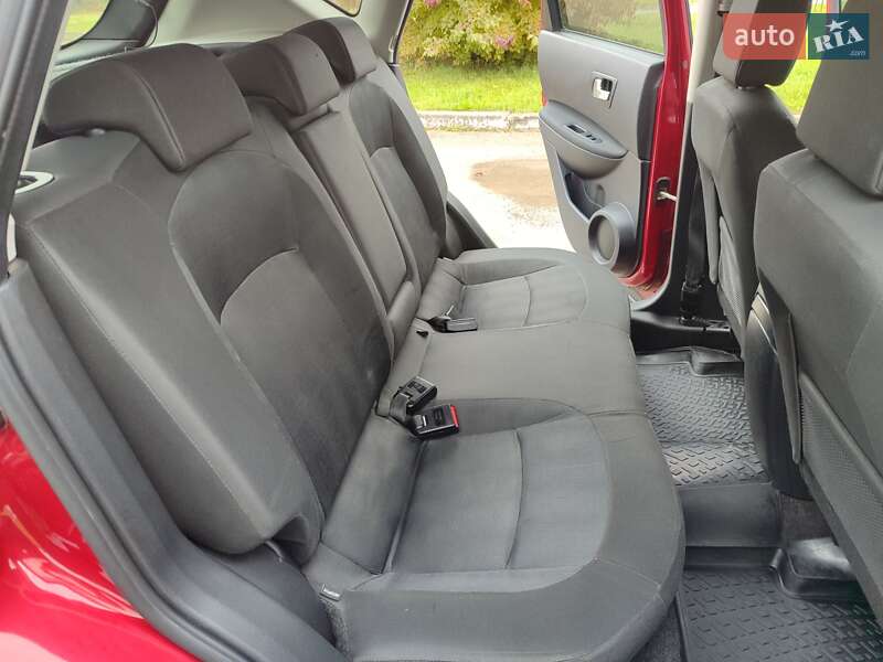 Внедорожник / Кроссовер Nissan Qashqai 2010 в Каменец-Подольском