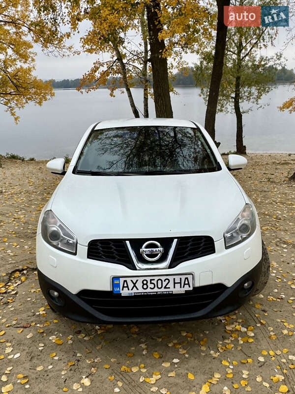 Внедорожник / Кроссовер Nissan Qashqai 2011 в Харькове
