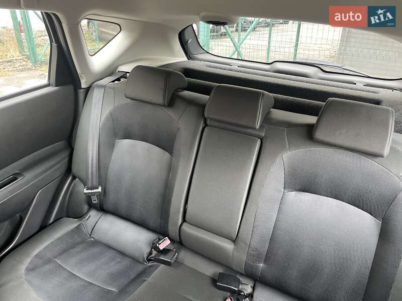 Внедорожник / Кроссовер Nissan Qashqai 2010 в Сумах