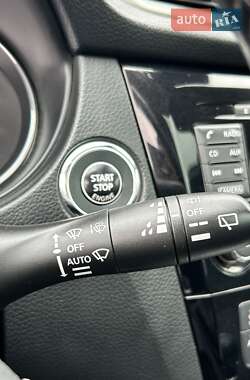 Внедорожник / Кроссовер Nissan Qashqai 2014 в 