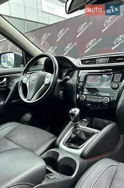 Внедорожник / Кроссовер Nissan Qashqai 2014 в 