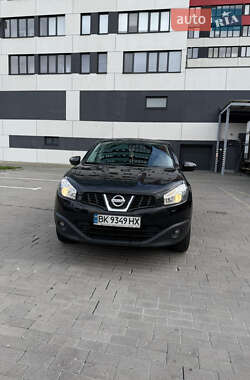 Позашляховик / Кросовер Nissan Qashqai 2010 в Рівному