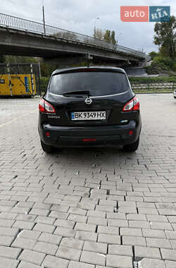 Внедорожник / Кроссовер Nissan Qashqai 2010 в 