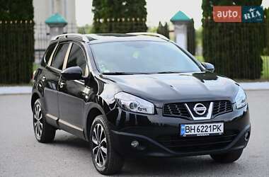Внедорожник / Кроссовер Nissan Qashqai 2011 в Дубно