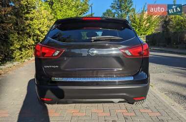 Внедорожник / Кроссовер Nissan Qashqai 2018 в 