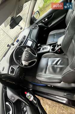 Внедорожник / Кроссовер Nissan Qashqai 2015 в 