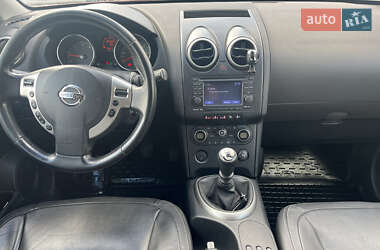 Внедорожник / Кроссовер Nissan Qashqai 2009 в 