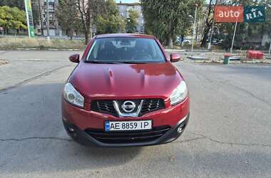 Внедорожник / Кроссовер Nissan Qashqai 2012 в 