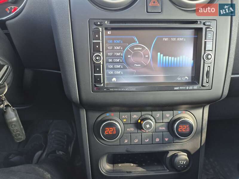 Внедорожник / Кроссовер Nissan Qashqai 2012 в Днепре