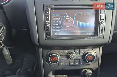Внедорожник / Кроссовер Nissan Qashqai 2012 в 