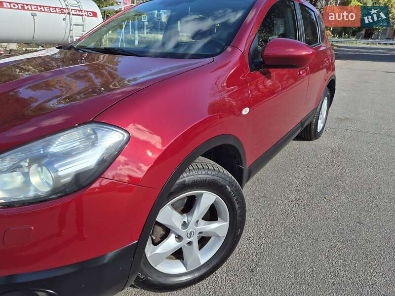 Внедорожник / Кроссовер Nissan Qashqai 2012 в Днепре