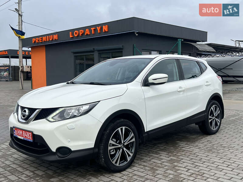 Внедорожник / Кроссовер Nissan Qashqai 2015 в Лопатине