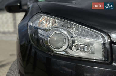 Внедорожник / Кроссовер Nissan Qashqai 2010 в 
