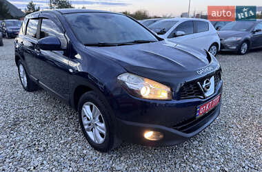 Внедорожник / Кроссовер Nissan Qashqai 2010 в 