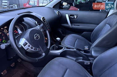 Внедорожник / Кроссовер Nissan Qashqai 2010 в 