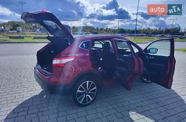 Внедорожник / Кроссовер Nissan Qashqai 2015 в 