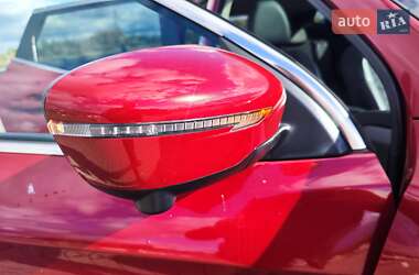Внедорожник / Кроссовер Nissan Qashqai 2015 в 