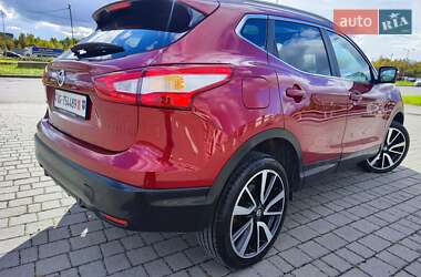 Внедорожник / Кроссовер Nissan Qashqai 2015 в 