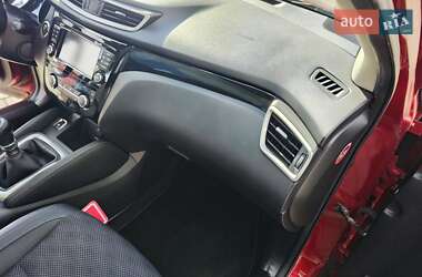 Внедорожник / Кроссовер Nissan Qashqai 2015 в 