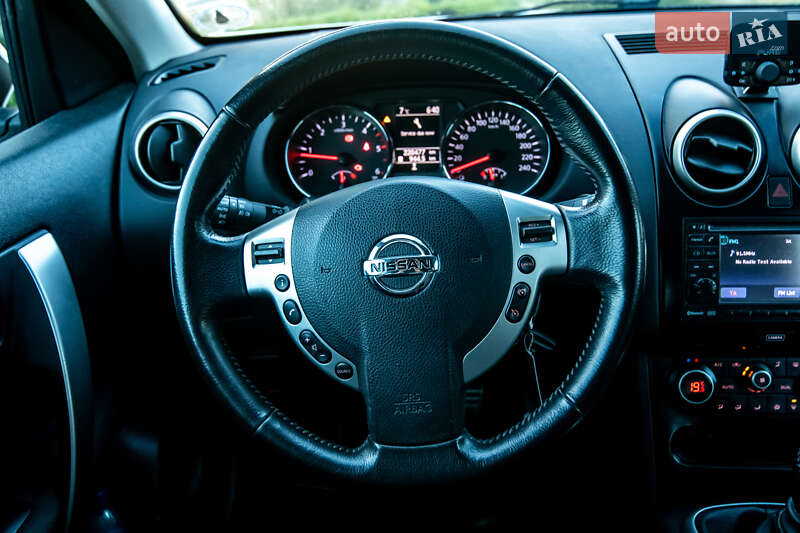 Внедорожник / Кроссовер Nissan Qashqai 2012 в Умани