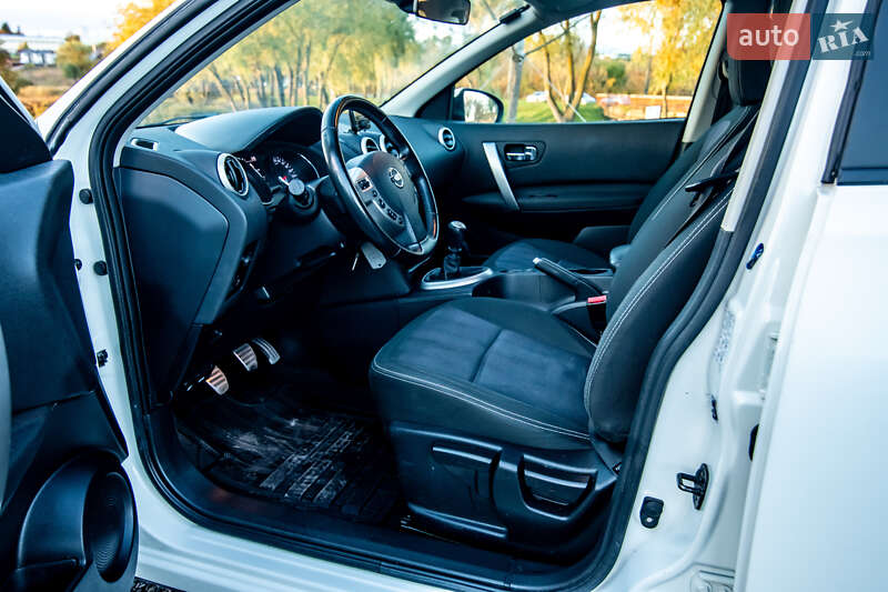 Внедорожник / Кроссовер Nissan Qashqai 2012 в Умани