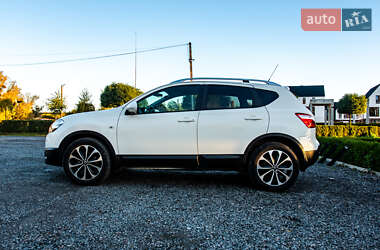 Внедорожник / Кроссовер Nissan Qashqai 2012 в 