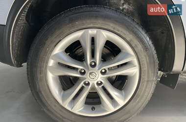 Внедорожник / Кроссовер Nissan Qashqai 2013 в 