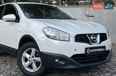 Внедорожник / Кроссовер Nissan Qashqai 2012 в 