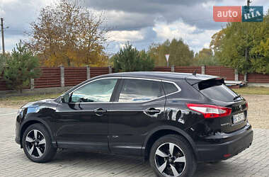 Позашляховик / Кросовер Nissan Qashqai 2016 в 