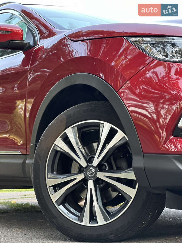 Позашляховик / Кросовер Nissan Qashqai 2018 в Черкасах