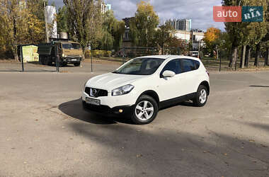 Позашляховик / Кросовер Nissan Qashqai 2013 в Києві
