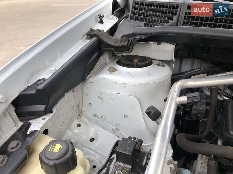 Позашляховик / Кросовер Nissan Qashqai 2013 в Києві фото 34 Позашляховик / Кросовер Nissan Qashqai 2013 в Києві