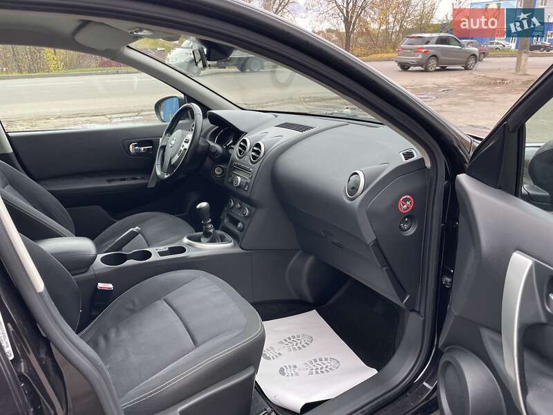 Внедорожник / Кроссовер Nissan Qashqai 2010 в Сумах