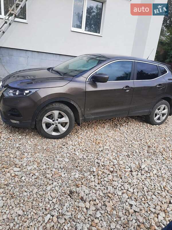 Внедорожник / Кроссовер Nissan Qashqai 2021 в Зборове