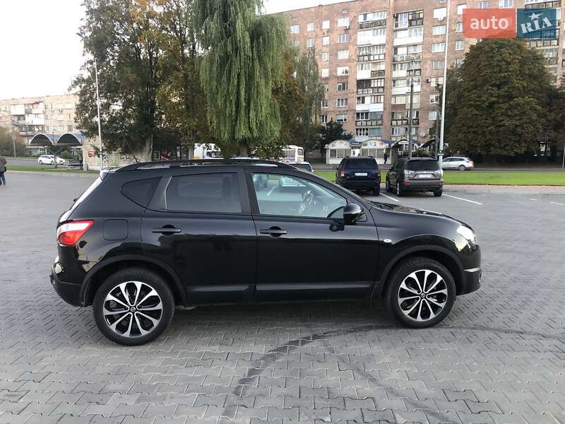 Внедорожник / Кроссовер Nissan Qashqai 2013 в Луцке