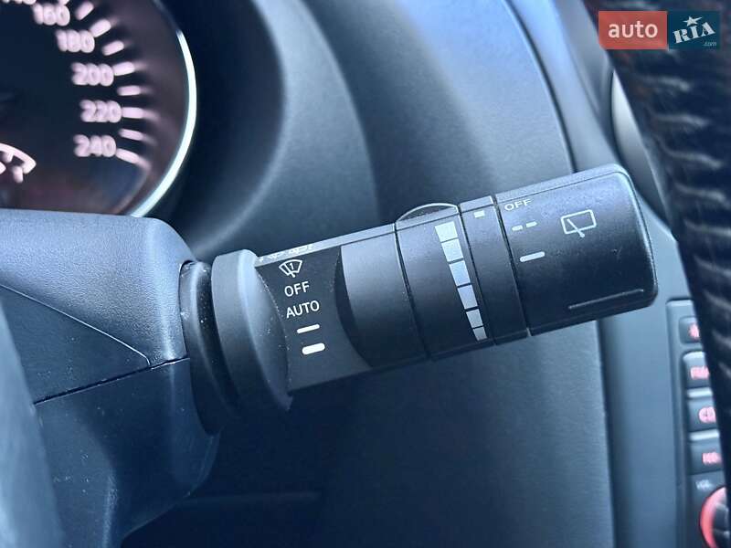 Внедорожник / Кроссовер Nissan Qashqai 2011 в Харькове