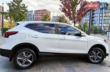 Позашляховик / Кросовер Nissan Qashqai 2019 в 