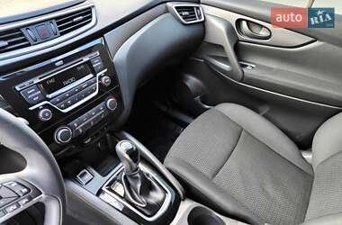 Позашляховик / Кросовер Nissan Qashqai 2019 в 
