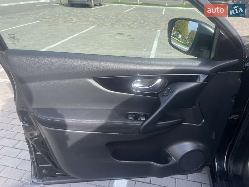 Позашляховик / Кросовер Nissan Qashqai 2014 в Луцьку