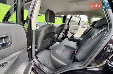 Позашляховик / Кросовер Nissan Qashqai 2013 в 