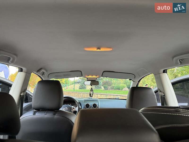 Внедорожник / Кроссовер Nissan Qashqai 2011 в Могилев-Подольске