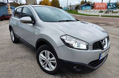 Внедорожник / Кроссовер Nissan Qashqai 2011 в Глухове