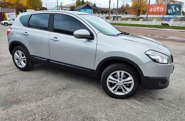 Позашляховик / Кросовер Nissan Qashqai 2011 в Глухові