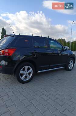 Внедорожник / Кроссовер Nissan Qashqai 2008 в 