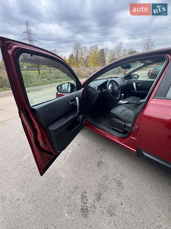 Позашляховик / Кросовер Nissan Qashqai 2010 в Чернігові